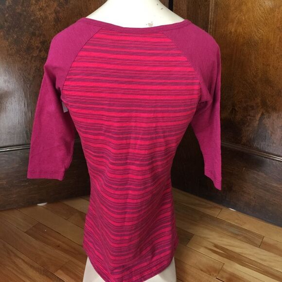 Kuhl red/burgundy stripe tee, XS, new no tag - Picture 3 of 3